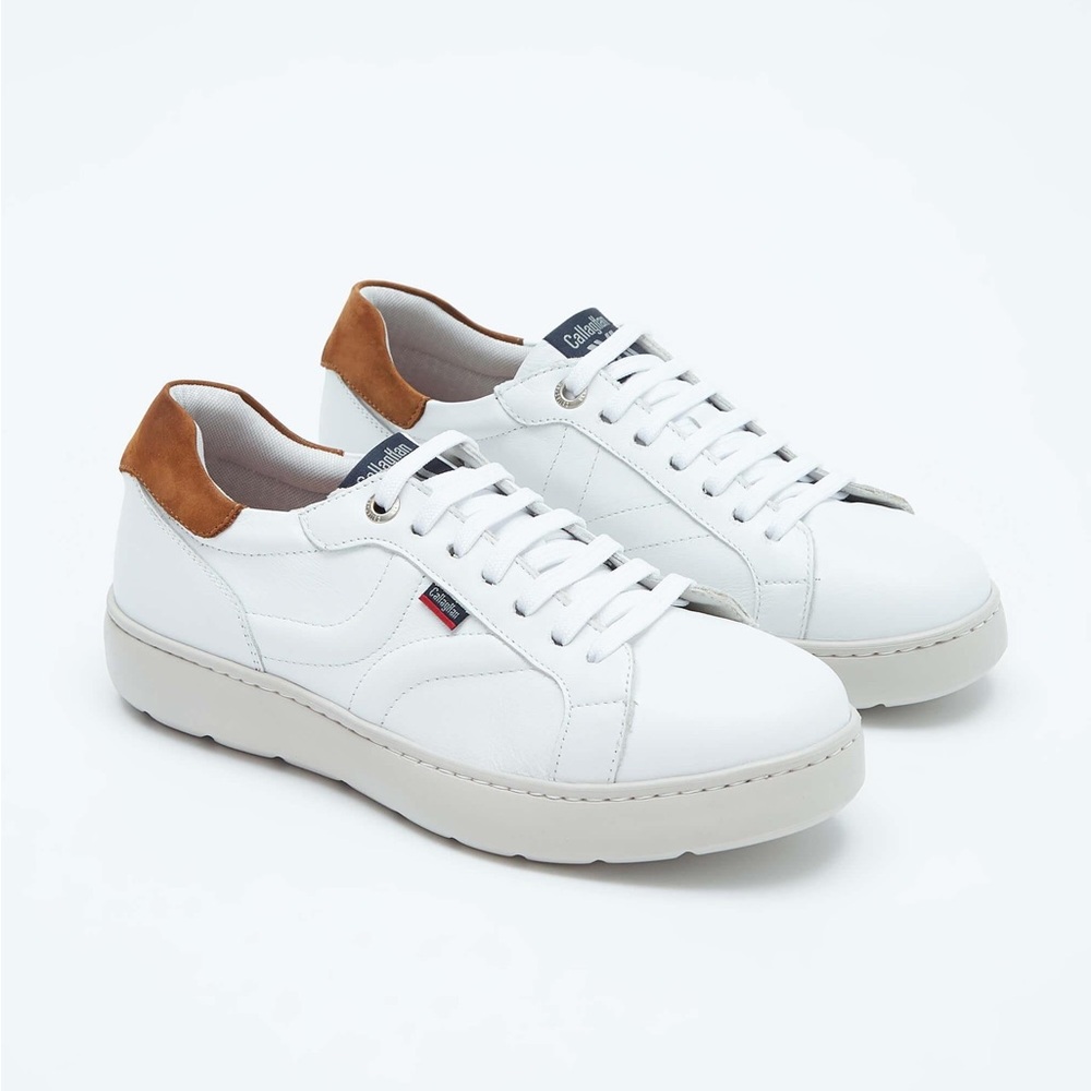 NEW!! Men’s Callaghan Yelana 54801 Sneaker White/Tan Size 41EU/8.5US